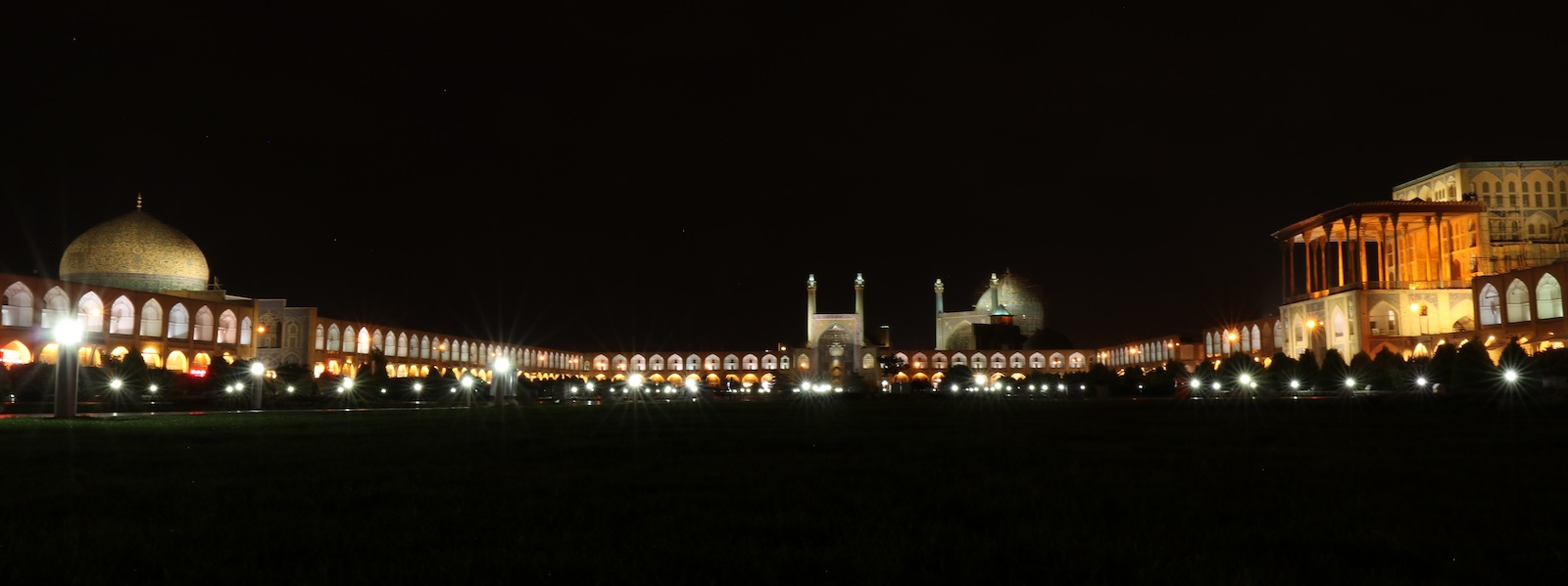 Naqsh-e Jahan Square, Isfahan