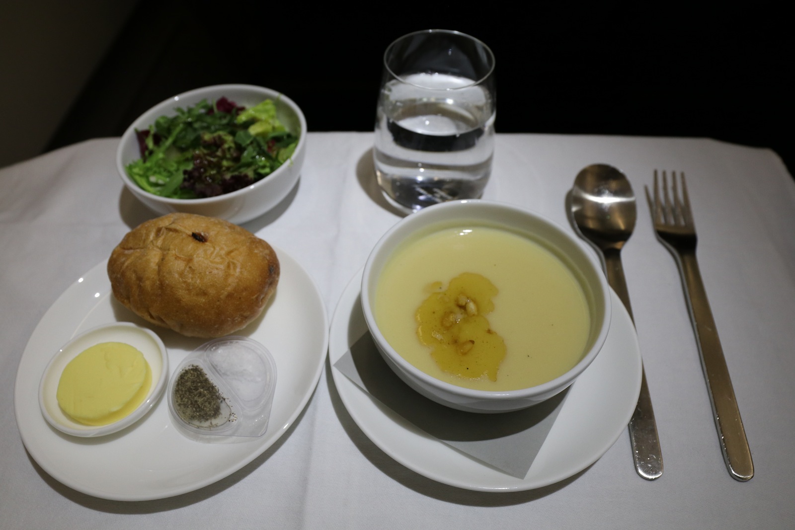 Qantas, Beijing to Sydney