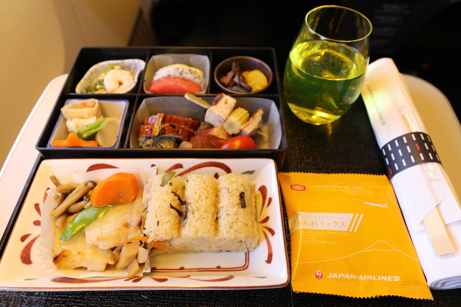 Japan Airlines, Shanghai to Tokyo